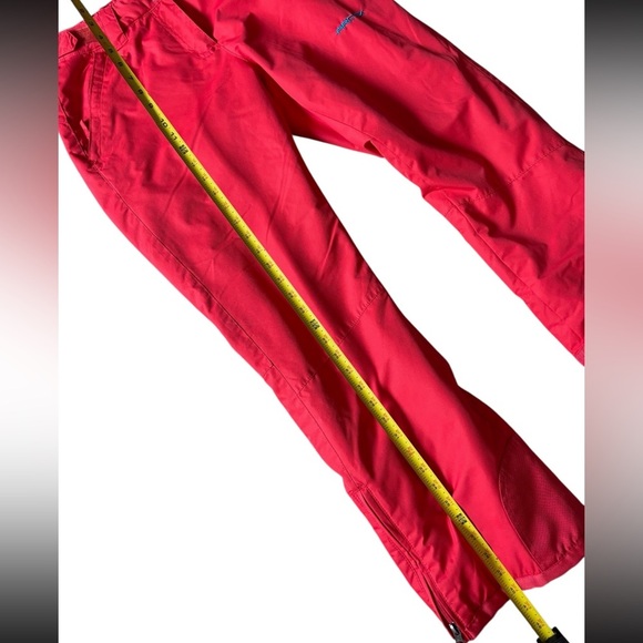 Arctix Red Women’s Insulated Snowboard Ski Pants
Size M - Picture 9 of 12